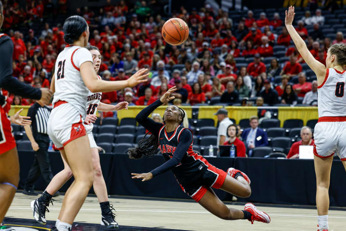 Lift for Life Chillicothe Missouri girls basketball March 13 2024 Nate Latsch 27060